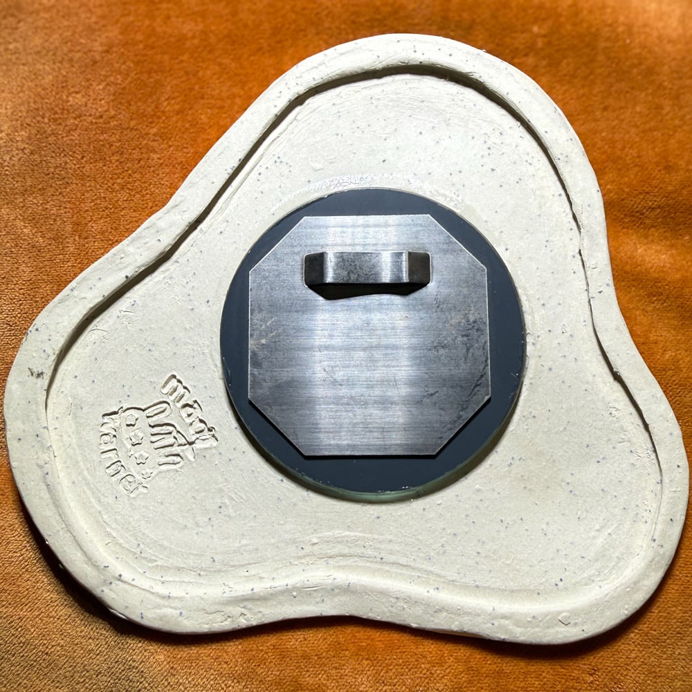 image of wavy mirror