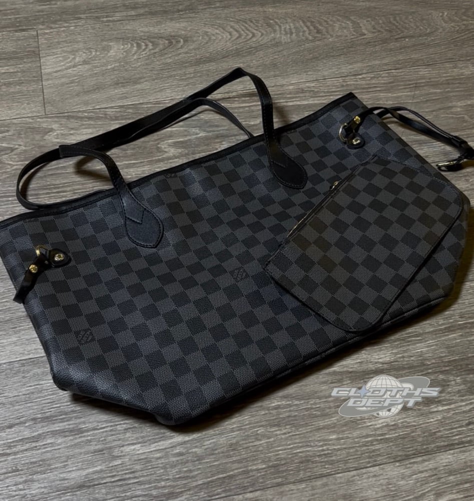 Image of LV Woman Tote Bags