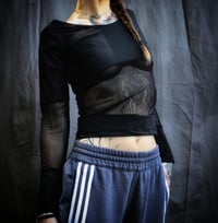 Image 2 of TYRA longsleeve, black fine mesh