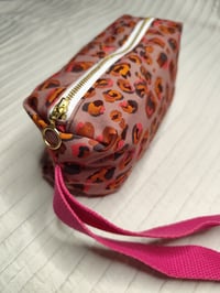 Image 3 of Neceser MAMBO LEOPARDA