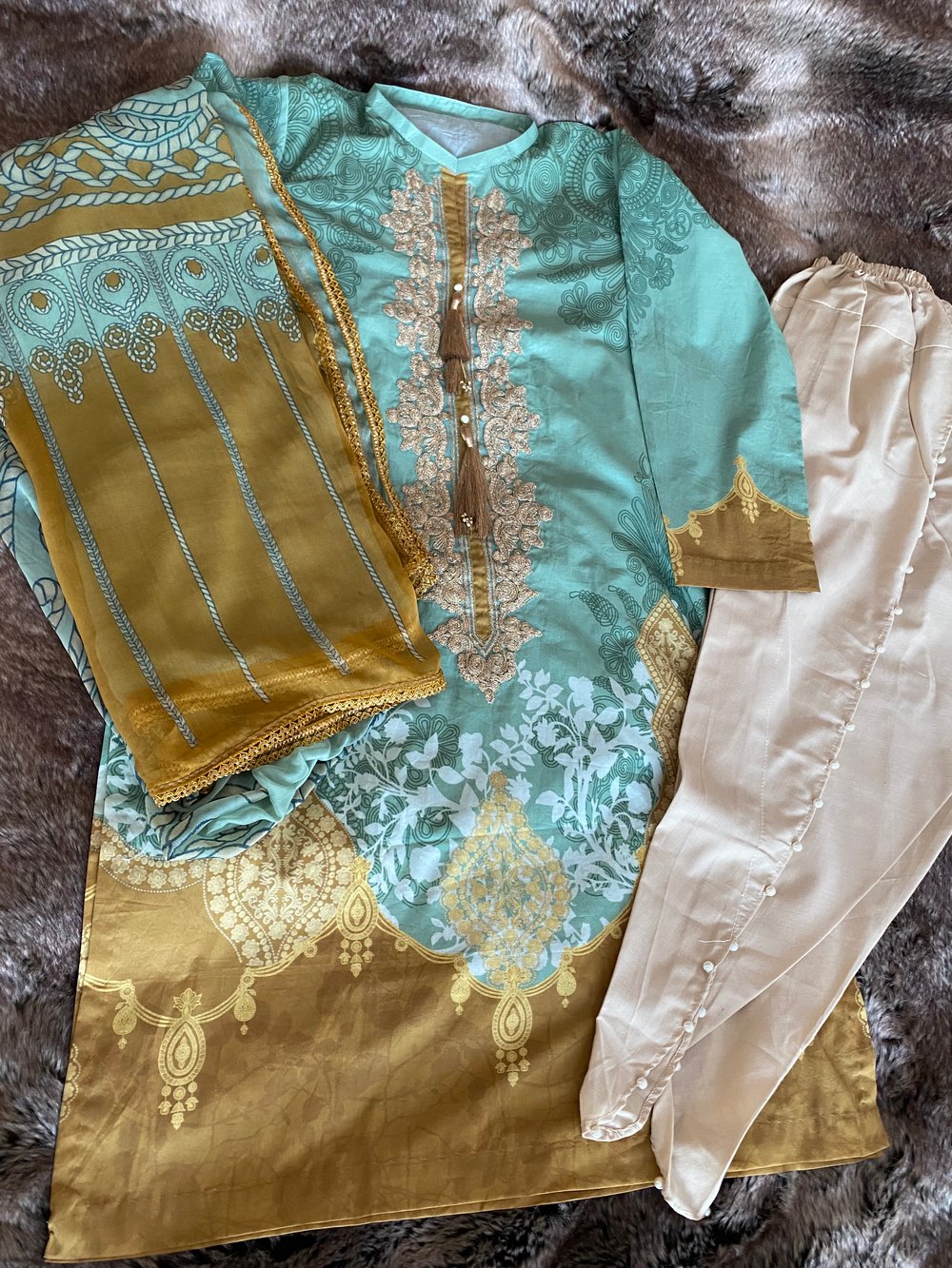 Green embroidery 3 piece suit