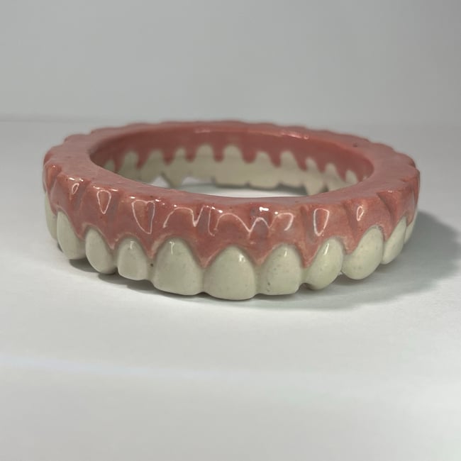 Teeth Bracelet H - 6.65 in Inner Circumference