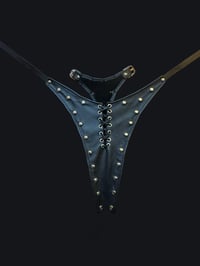 Lace up thong L.
