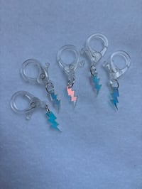 Image 6 of stitch markers