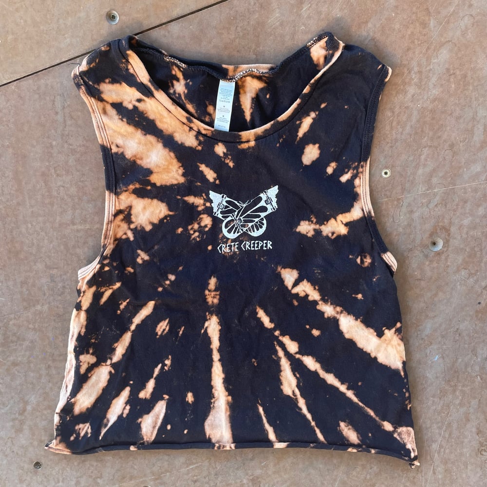 Image of Two-Toned Butterfly Board Tank 