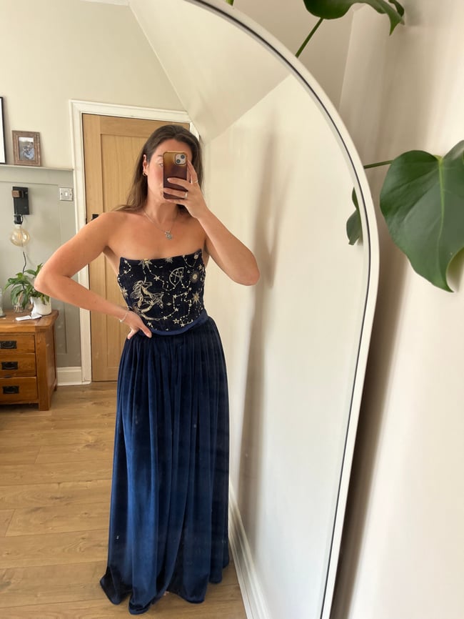 The strapless Midnight corset