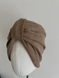 Image 2 of Classic Turban / Suede