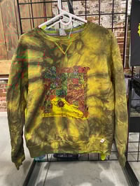 King in yellow unicorn sweater size LARGE