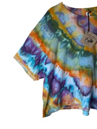 Image 4 of 3XL Crop Tee in Sunrise Agate Ice Dye