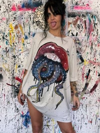 Image 3 of “OCTOPUS LOVER” HAND PAINTED T-SHIRT 3XL