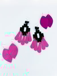 Image 1 of Magenta genuine leather earrings 