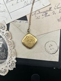 Image 2 of Magnifique pendentif ouvrant, porte-photo, plaqué or, 1910-1920