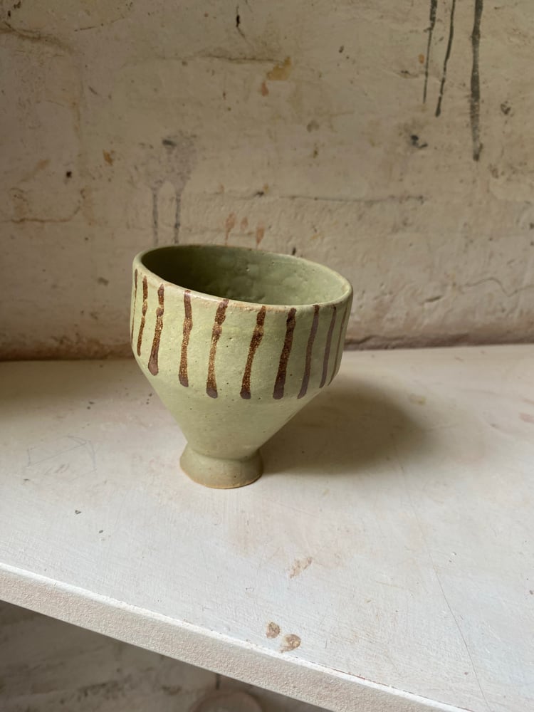 Green Beaker  Image 5