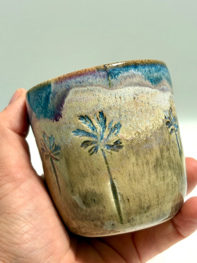 Image of Palm Cup Dusk Medium