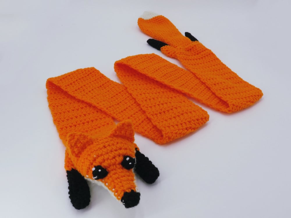 Image of Fox Scarf 