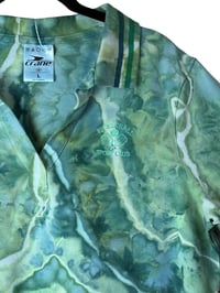 Image 2 of ♻️ UPCYCLED L Ladies Pickleball Crop Polo in Verdant Geode Ice Dye