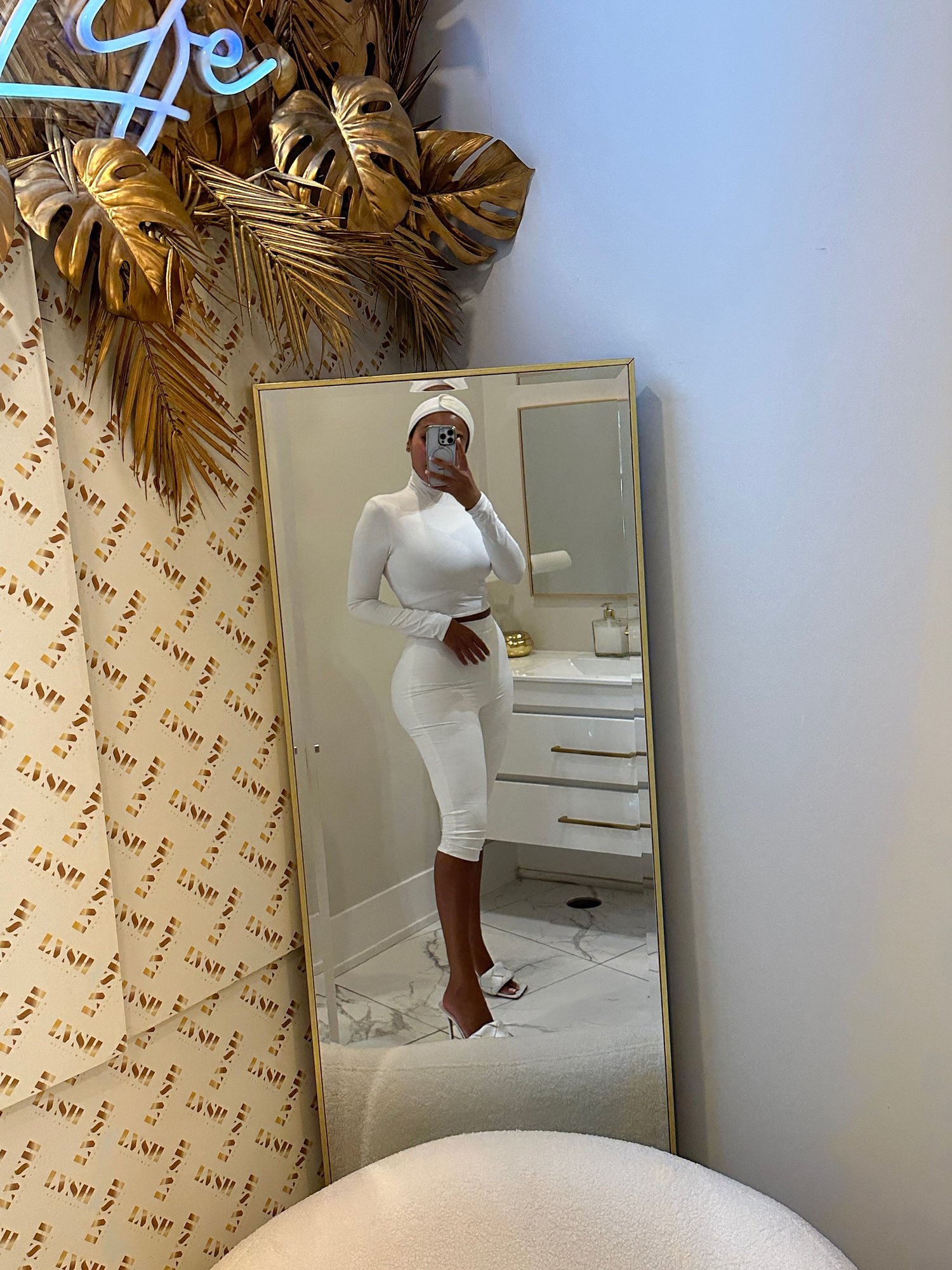 Image of BSSA WHITE TURTLENECK CROP & CROP LEGGING SET (S)