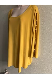 Image 7 of XL Apt 9 Essentials top #817*8 (Pre-Owned)