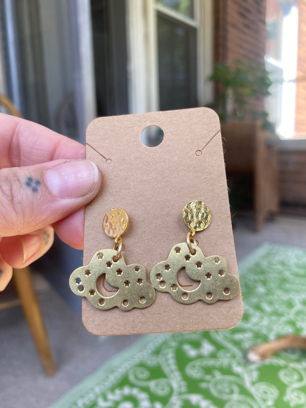 Image of Gold earrings ( pick a pair)