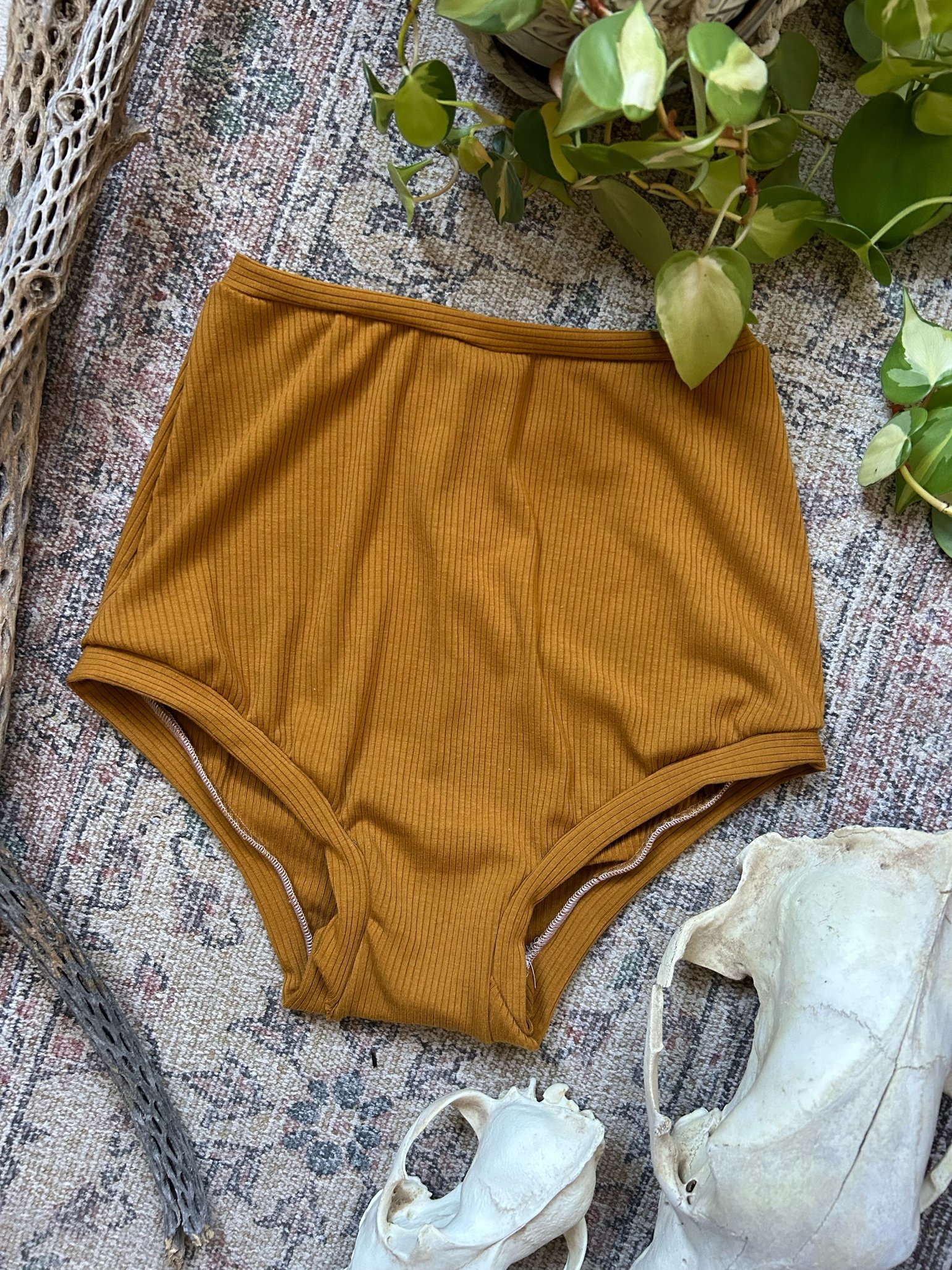 Image of RTS-Medium Goldie bottoms