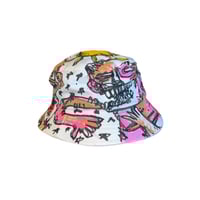 bucket hat