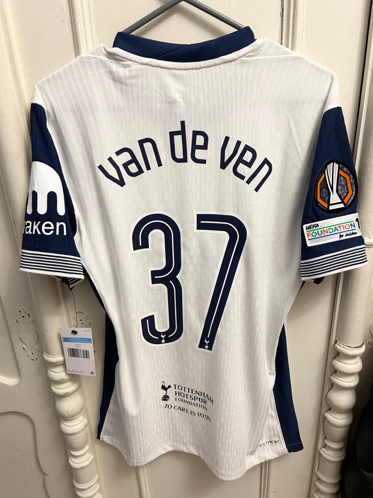 Image of Tottenham Hotspur “VAN DE VEN 37” Vaporknit 2024/25 Home Europa Final Shirt  (M)