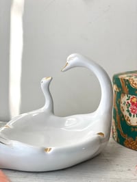 Image 1 of Vide-poches en céramique - cygnes