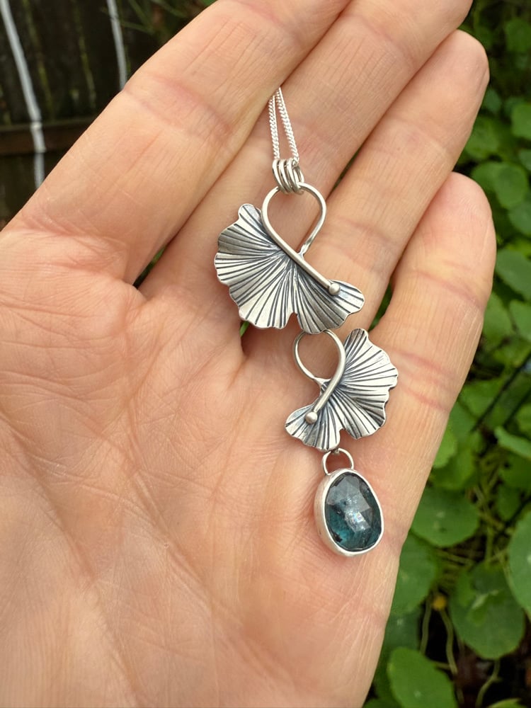 Image of Tiered Swoosh Ginkgo Leaf Teal Moss Kyanite Necklace