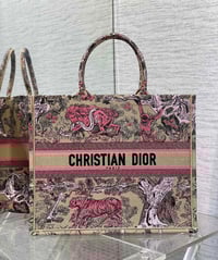 Image 1 of JUNGLE TOTE