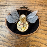 Image 4 of Jewellery bee  (a, 2x2.5 inches) 