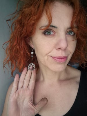Pearl and hematite earrings 