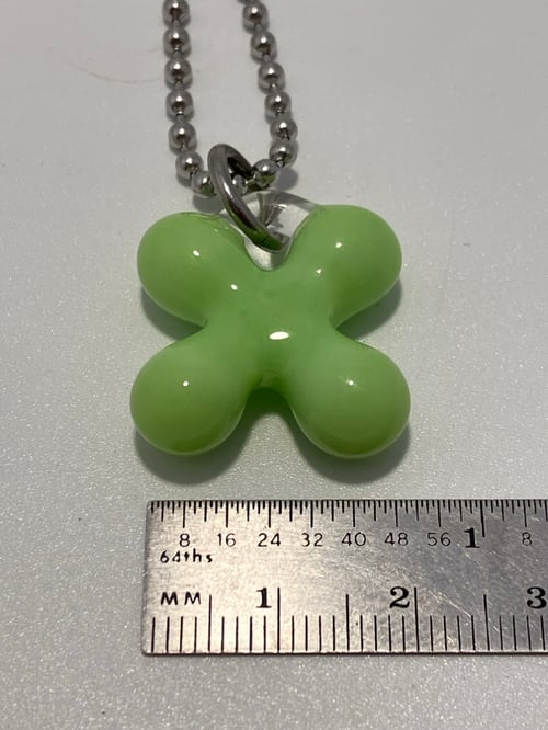 Image of milky green clover