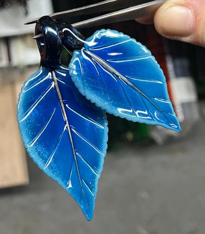 Image of Blue Sparkle Double Leaf Pendant
