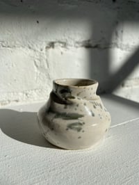 Image 2 of Sam Hewitt / Mini Vase (white/black splatter)	