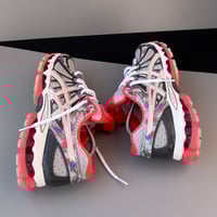 Image 2 of size: us8.5 uk6 eu40 cm25.5