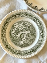 Image 11 of 6 assiettes dépareillées