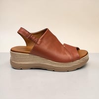 Image 1 of ROAMERS ELLSIE MAHOGANY