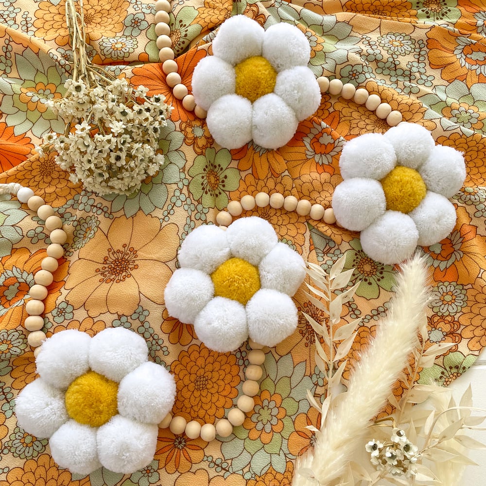 Image of Daisy Beaded Garland / Pre order item / 2-3 week turnaround time