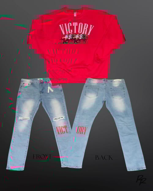 Image of VICTORY Red Crewneck Seeatshirt