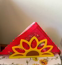 Small sunflower  napkin holder 