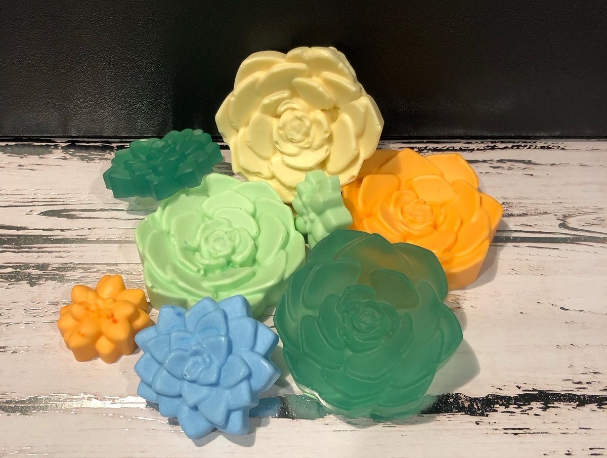 Image of Soap Flowers (6-7 pieces, assorted sizes) 