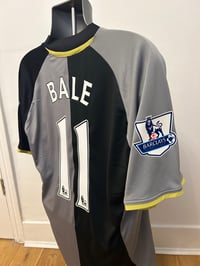 Image 6 of Tottenham Hotspur “BALE 11” 2012/13 Third Shirt + PL patches (XL)