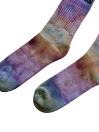 Image 3 of M/L Adult VANS Hand-Dyed Crew Socks in Soft Rainbow Ice Dye 
