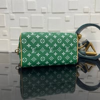 Image 7 of GREEN ARROW SPEEDY BAG