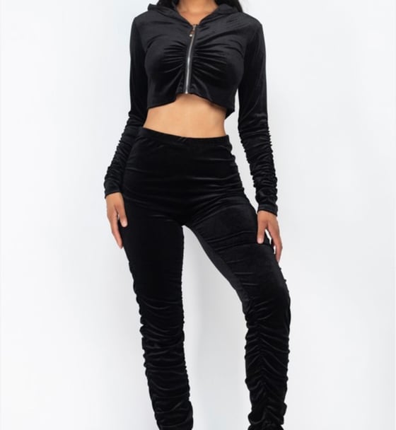 Image of DALLAS VELOUR SET (BLACK)