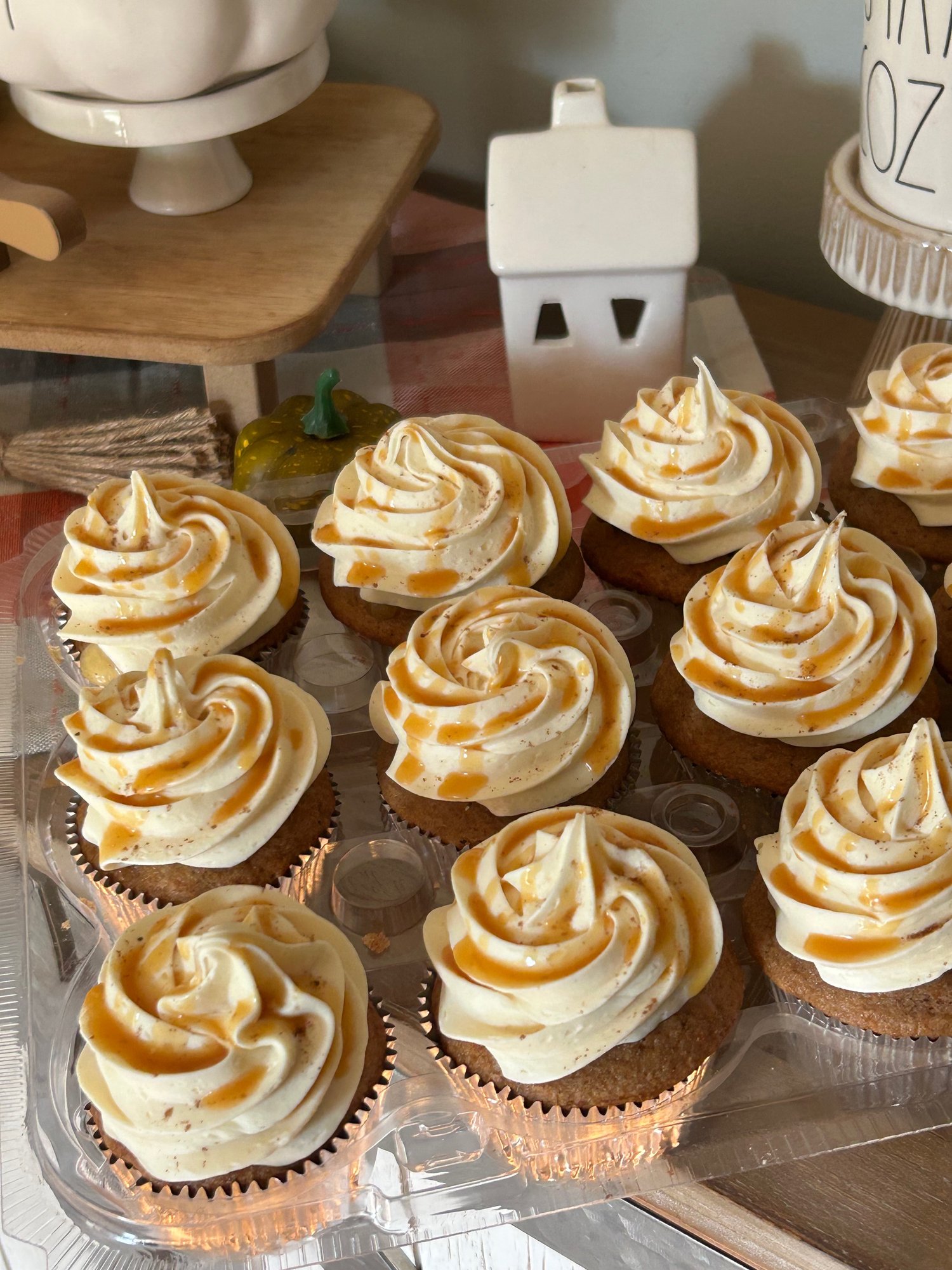 Image of Spiced Apple Cupcakes 