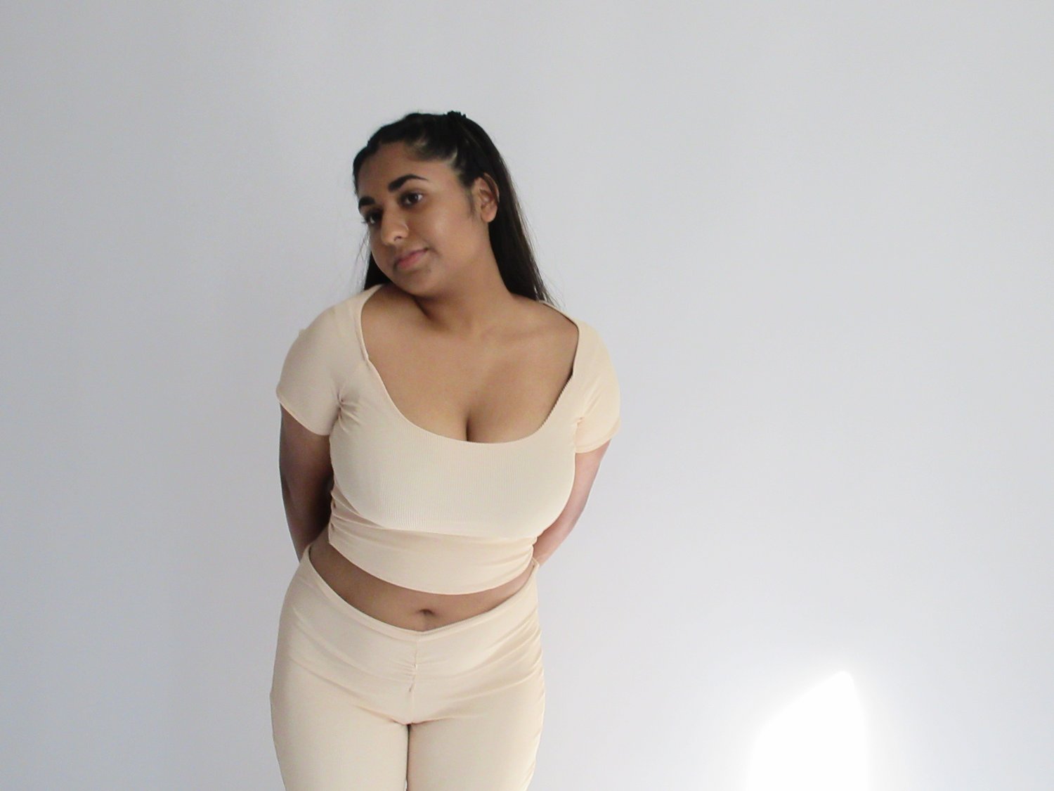 Image of BONE SHORT SLEEVE TOP