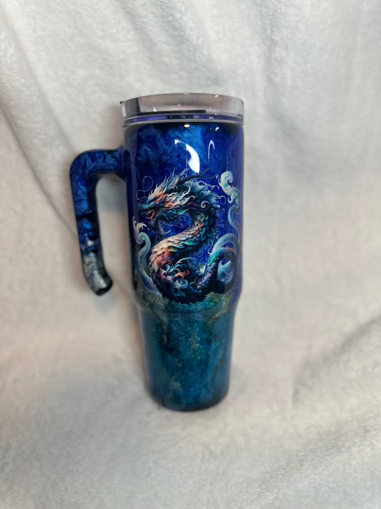 Image of #20 30oz Dragon Blues Colormelt