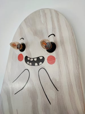 Image of Fantasmas de pared 4
