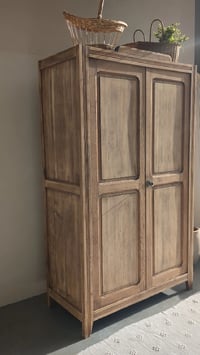 Image 3 of L'ARMOIRE BOIS BRUT 